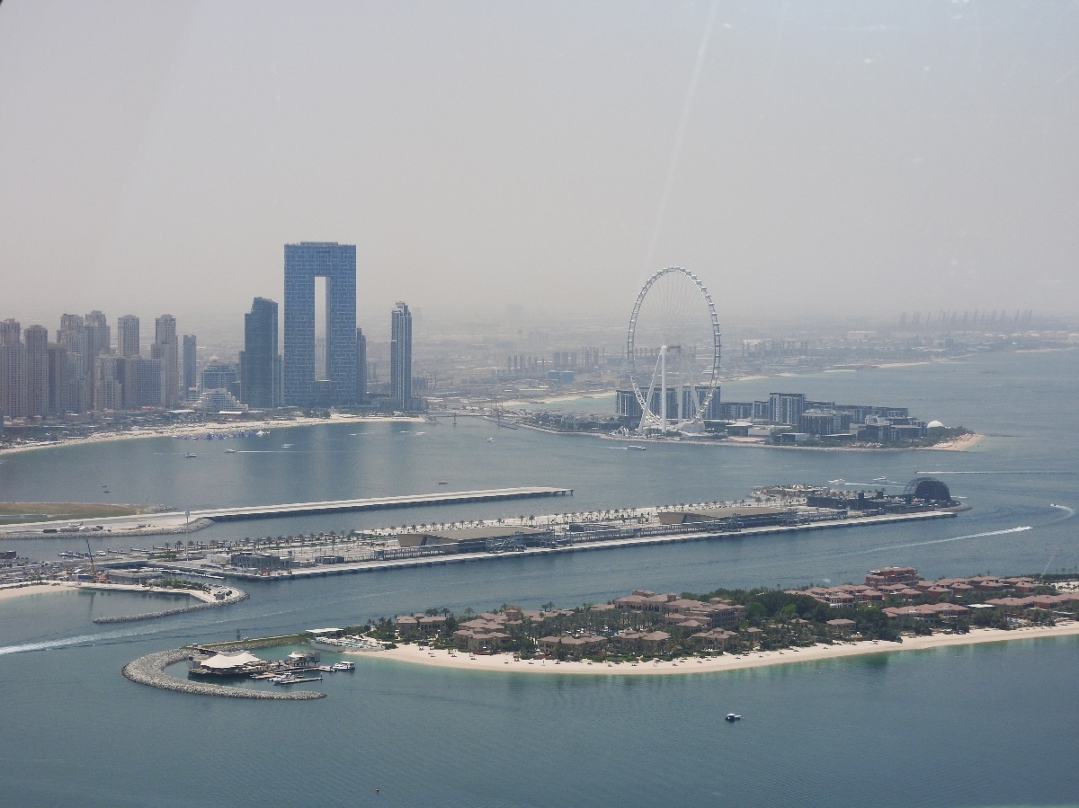 19 DUBAI The View Palm